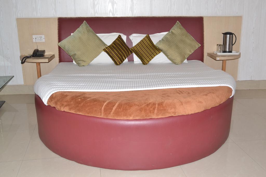Hotel Atithi International カトラ 部屋 写真